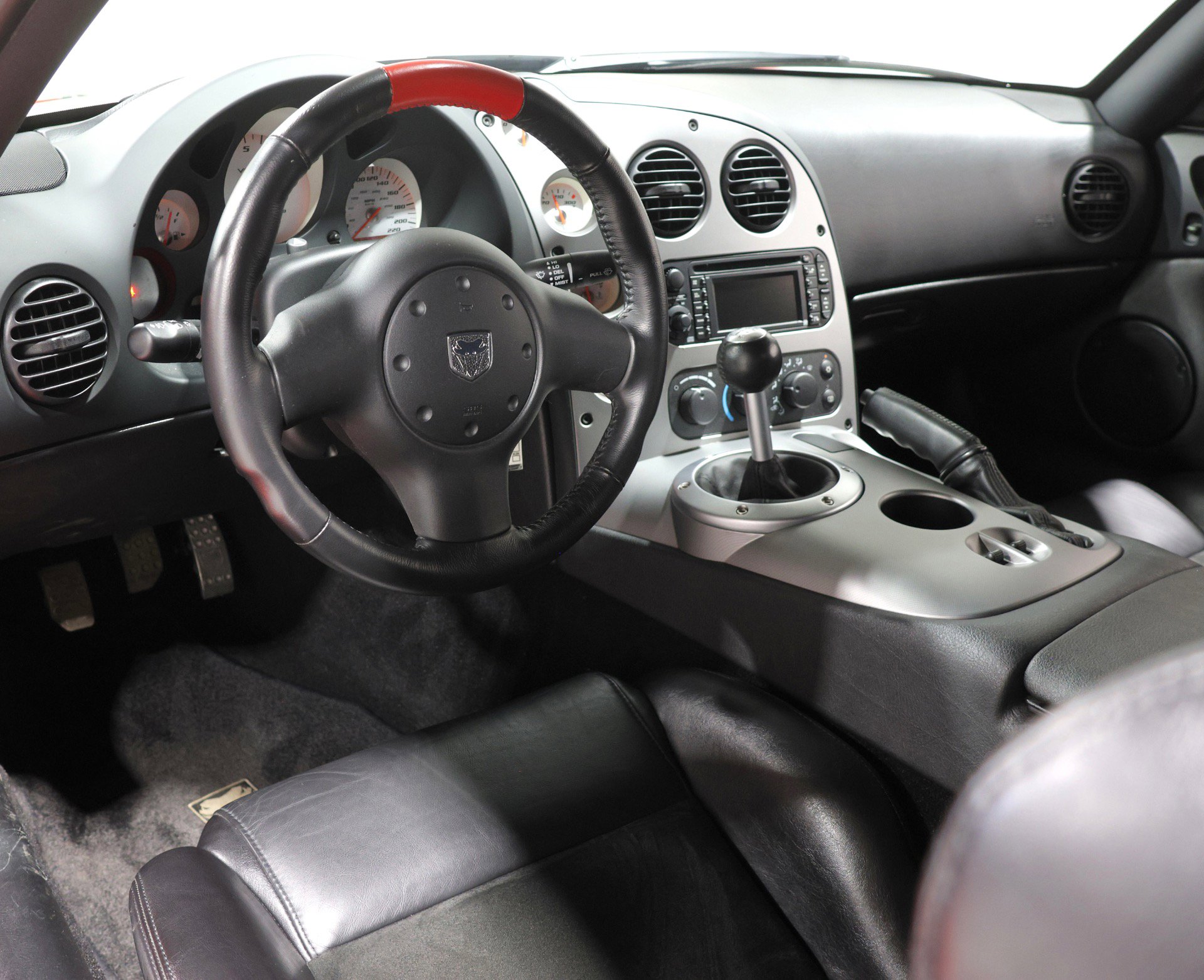 Used 2008 Dodge Viper SRT-10 w/ Competition Group image 70