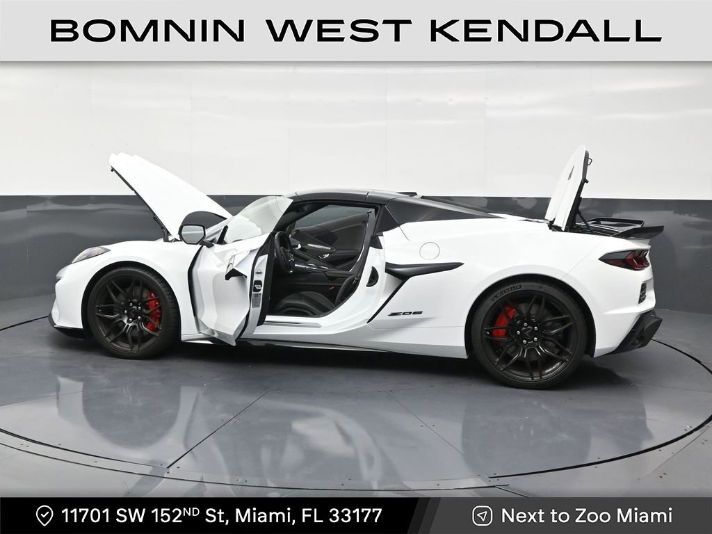 Used 2026 Chevrolet Corvette Z06 image 30