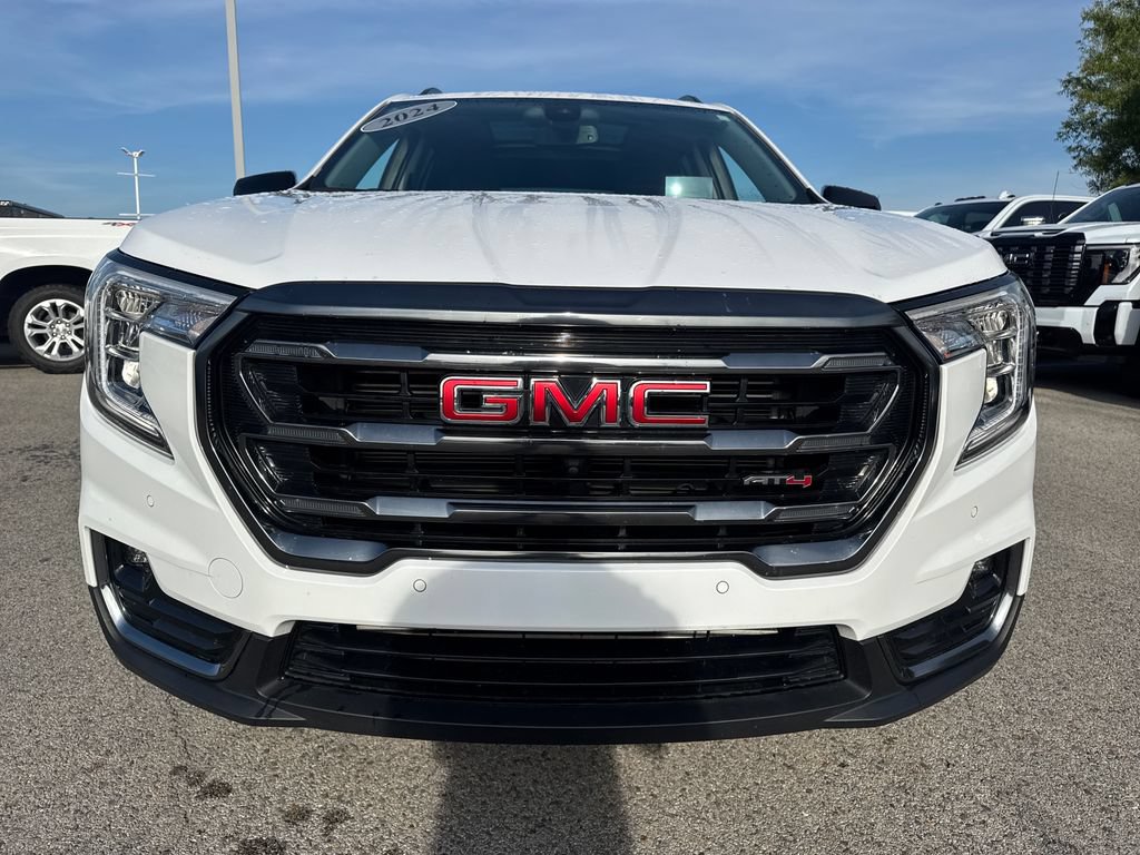 Used 2024 GMC Terrain AT4 w/ Tech Package AWD/4WD image 11