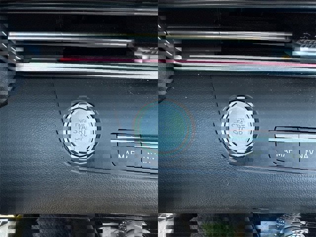 Used 2024 Hyundai Elantra SEL image 20