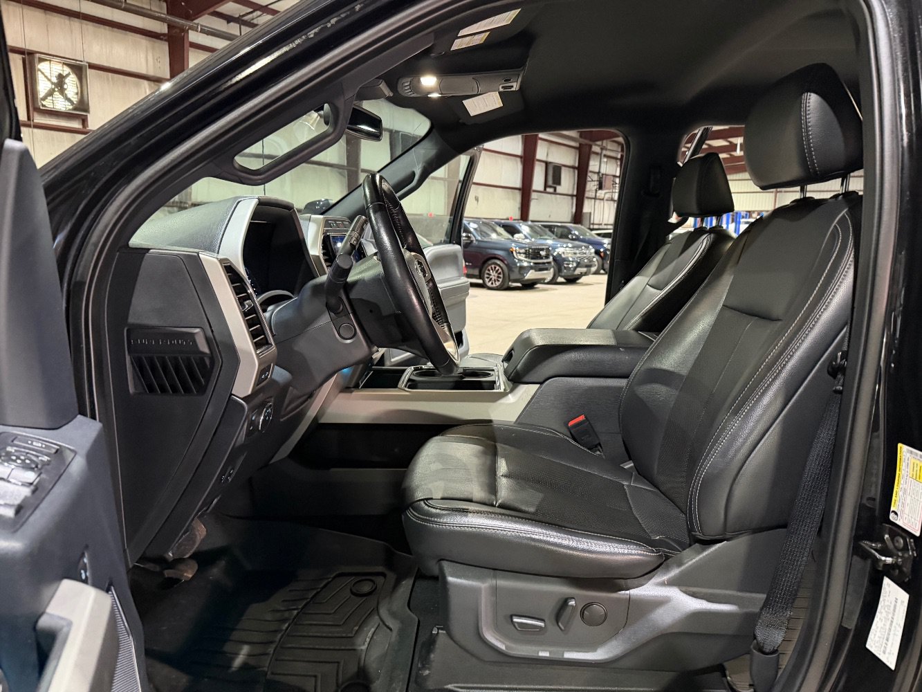 Used 2022 Ford F250 Lariat w/ Lariat Ultimate Package AWD/4WD image 13