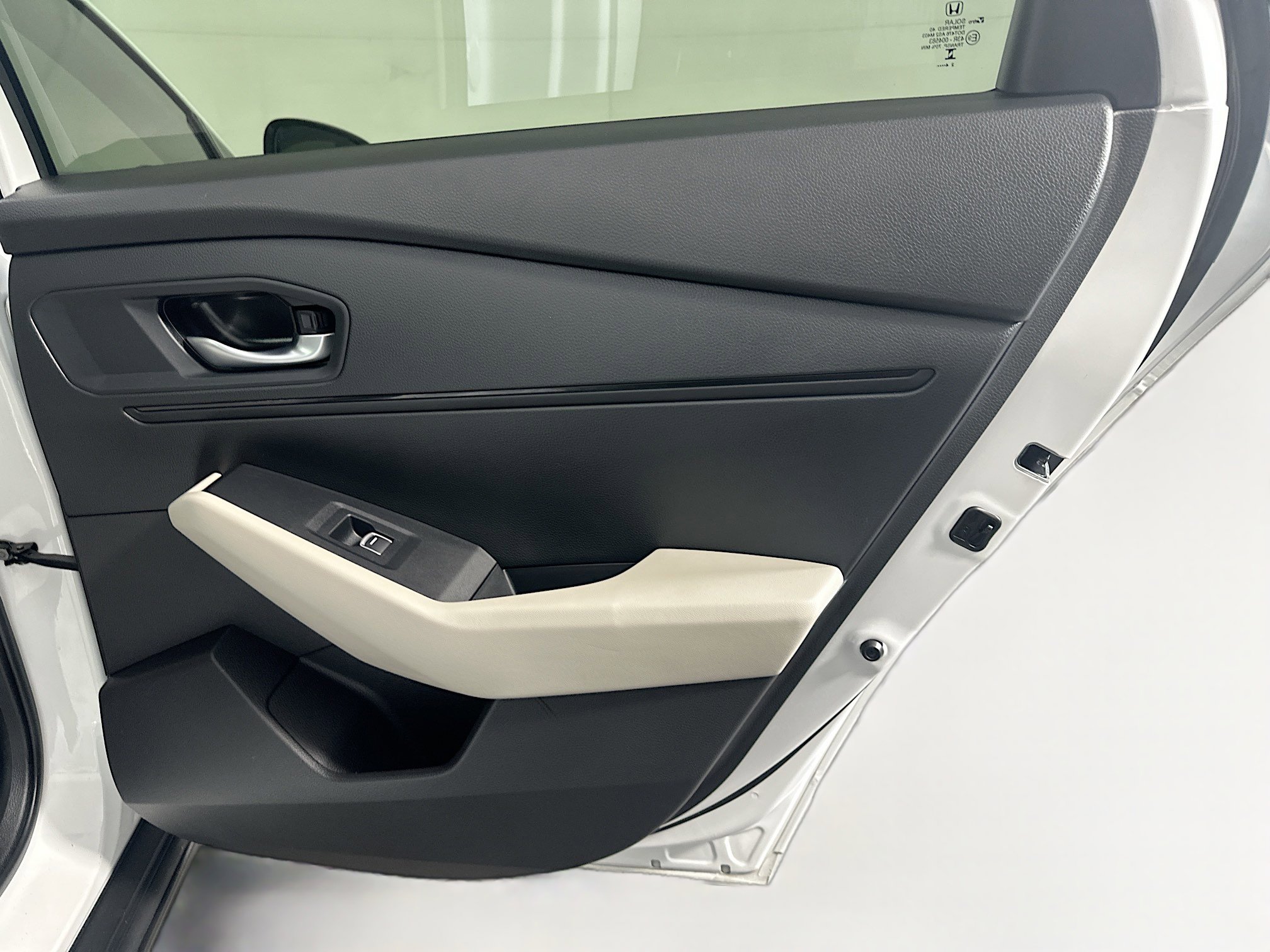 Used 2025 Honda Accord SE image 32