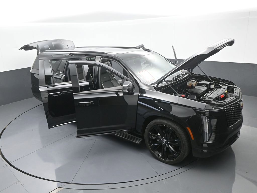 Used 2025 Cadillac Escalade ESV Sport w/ Touring Package image 83
