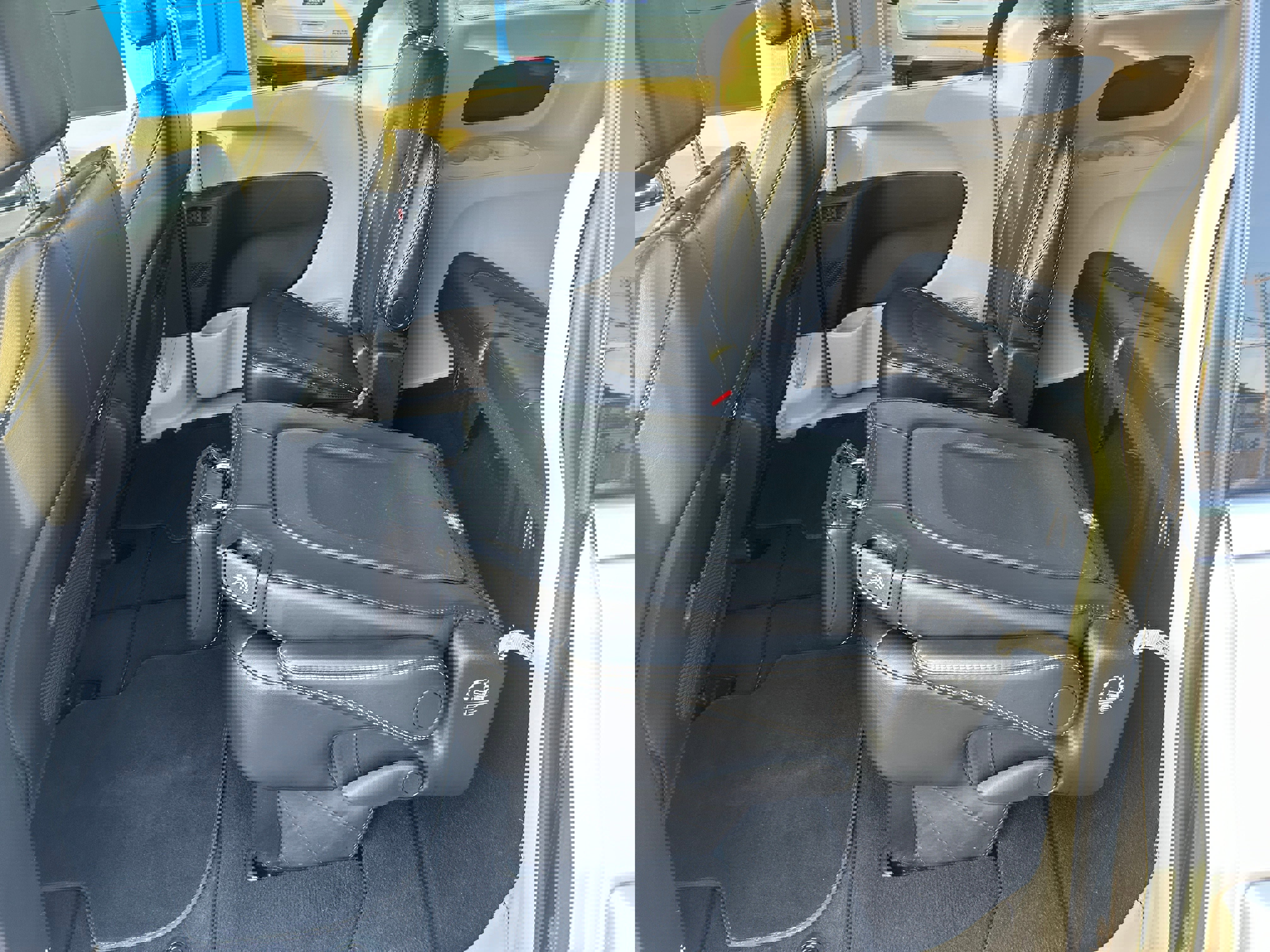 Used 2024 Chrysler Pacifica Touring-L image 34