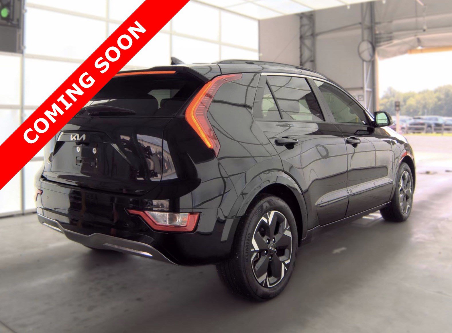 Used 2023 Kia Niro Wind w/ Wind Preserve Package FWD image 4