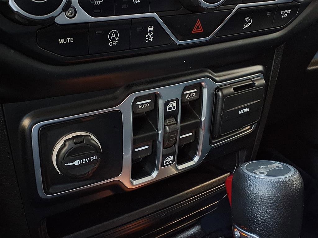 Used 2019 Jeep Wrangler Unlimited Sport image 10