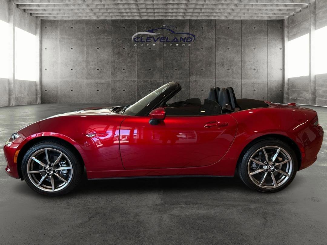 Used 2022 MAZDA MX-5 Miata Grand Touring RWD image 6
