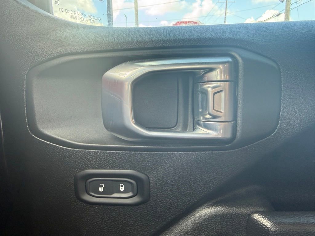 Used 2023 Jeep Wrangler Willys image 38