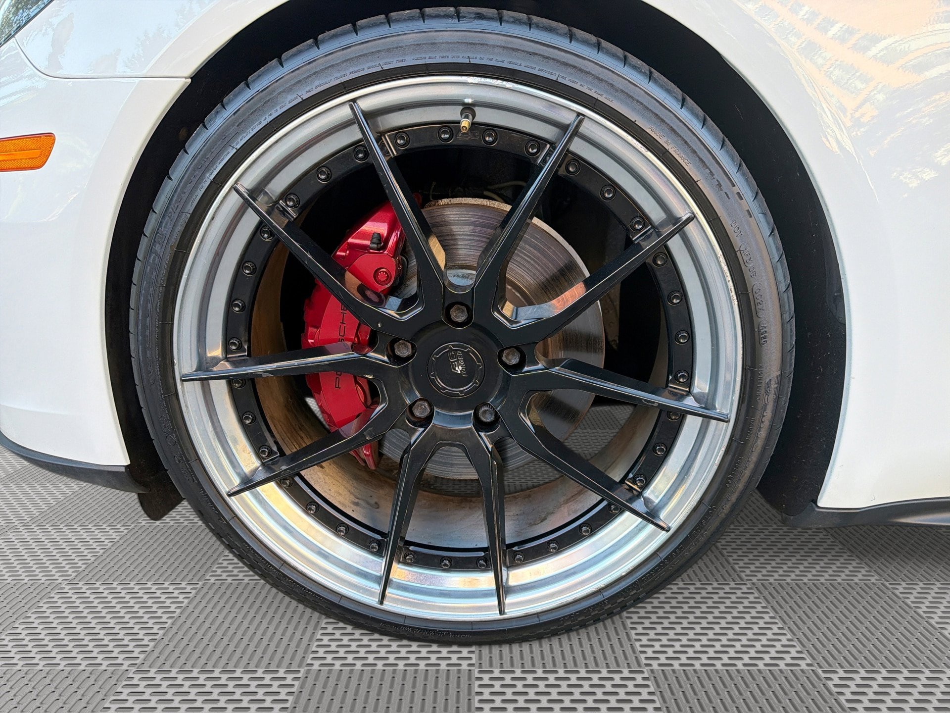 Used 2018 Porsche Panamera RWD image 19