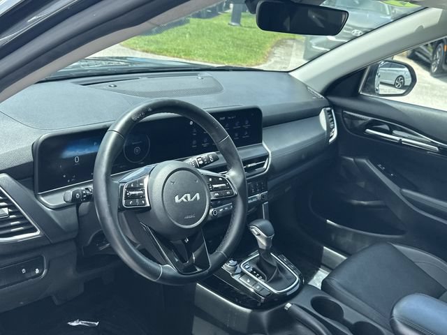 Used 2024 Kia Seltos EX FWD image 14