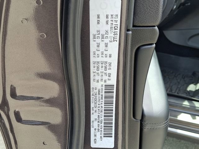 Used 2019 Jeep Grand Cherokee Altitude AWD/4WD image 26
