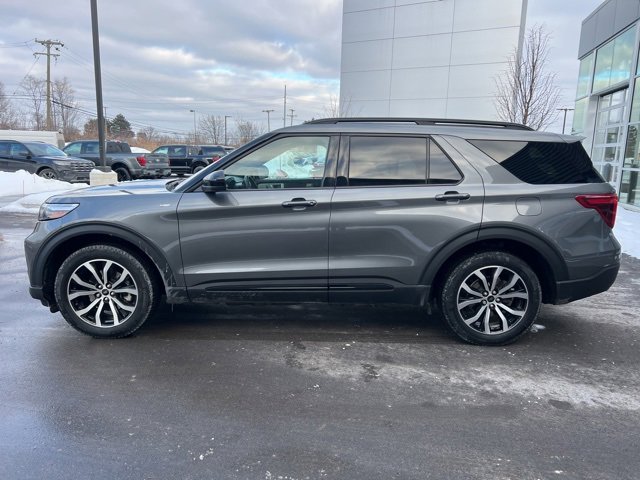 Used 2023 Ford Explorer ST-Line w/ Class IV Trailer Tow Package image 8