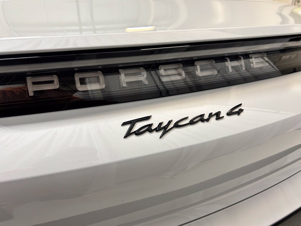 Certified 2025 Porsche Taycan AWD/4WD image 28