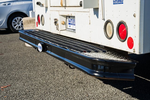 Used 2009 Chevrolet Express 3500 image 6