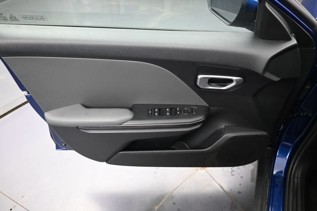 Used 2025 Kia K4 FWD image 27