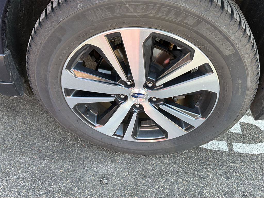 Used 2018 Subaru Outback 2.5i Limited w/ Popular Package #2 image 3