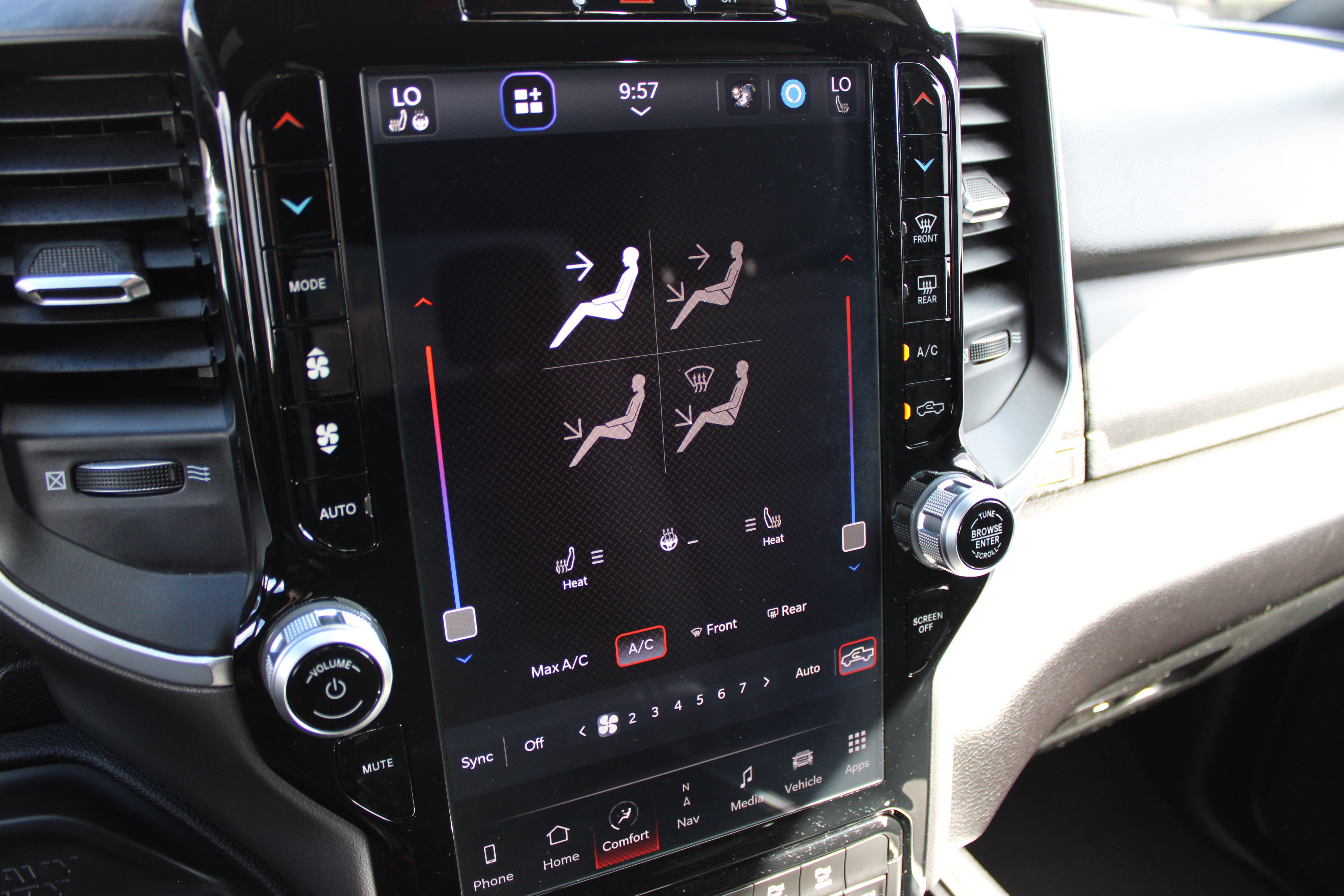 Used 2024 RAM 3500 Big Horn w/ Night Edition image 29