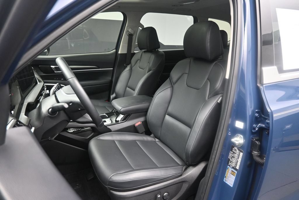 Used 2025 Kia Telluride S AWD/4WD image 19