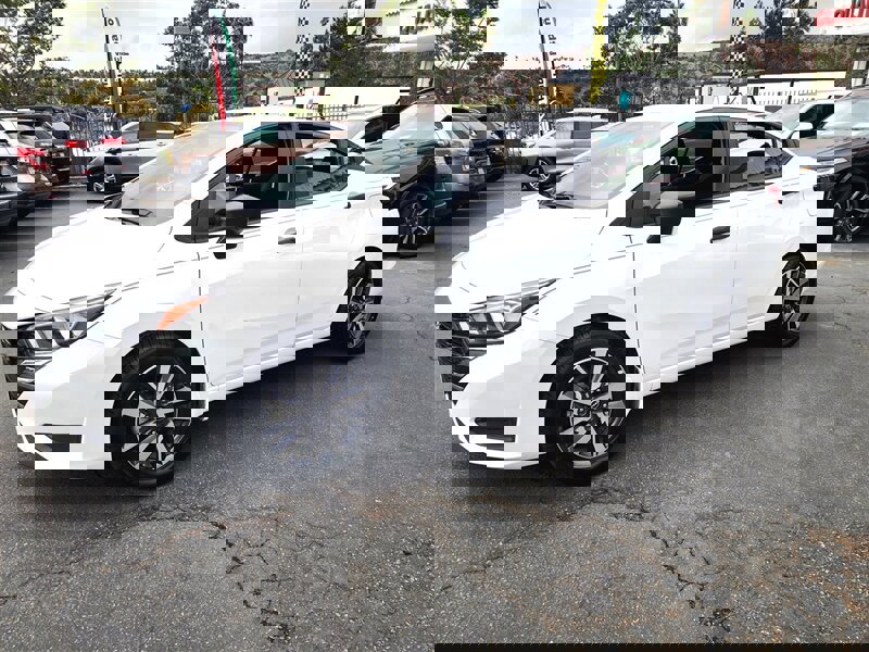 Used 2023 Nissan Versa S w/ S Plus Package image 2