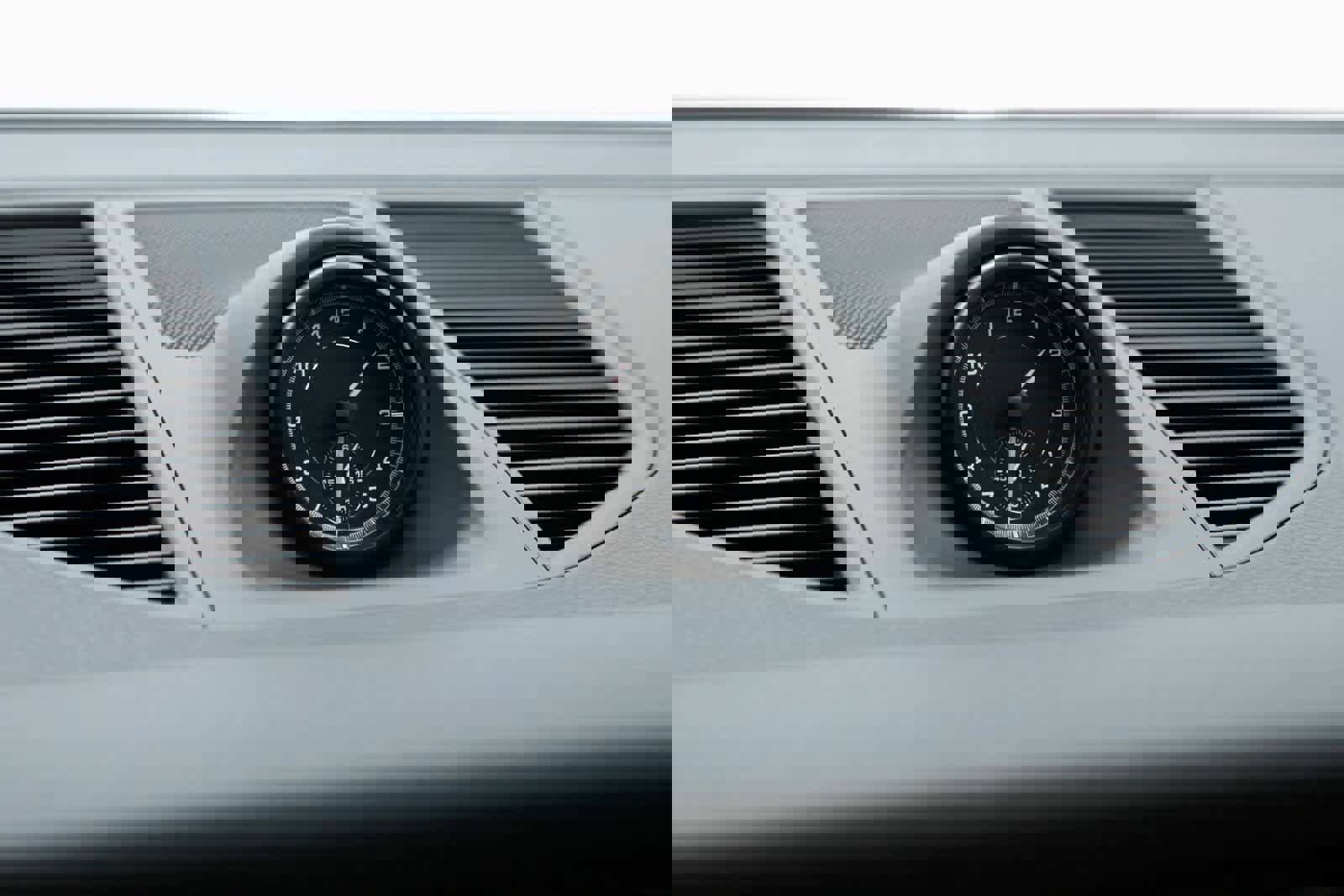 Certified 2025 Porsche Macan image 27