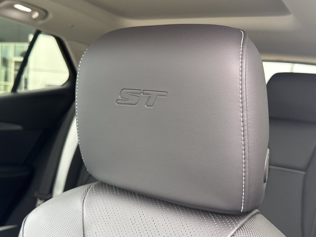 New 2026 Buick Envision Sport Touring AWD/4WD image 16