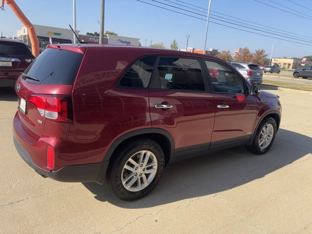 Used 2015 Kia Sorento LX image 7
