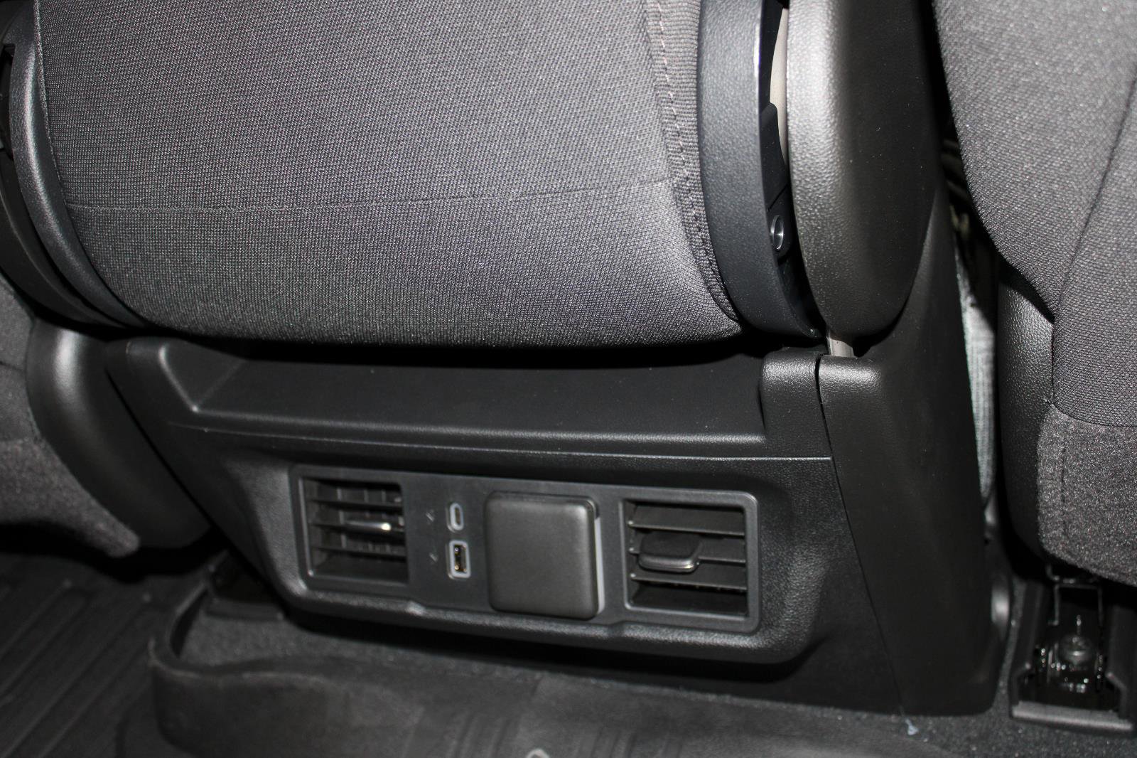 New 2025 GMC Sierra 1500 Elevation image 28