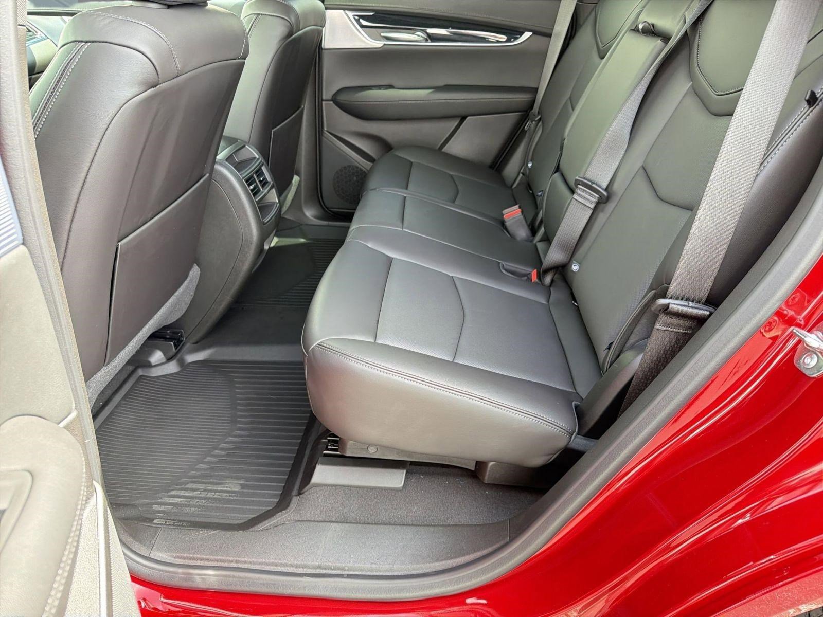 New 2026 Cadillac XT5 Premium Luxury w/ LPO, Floor Liner Package FWD image 15