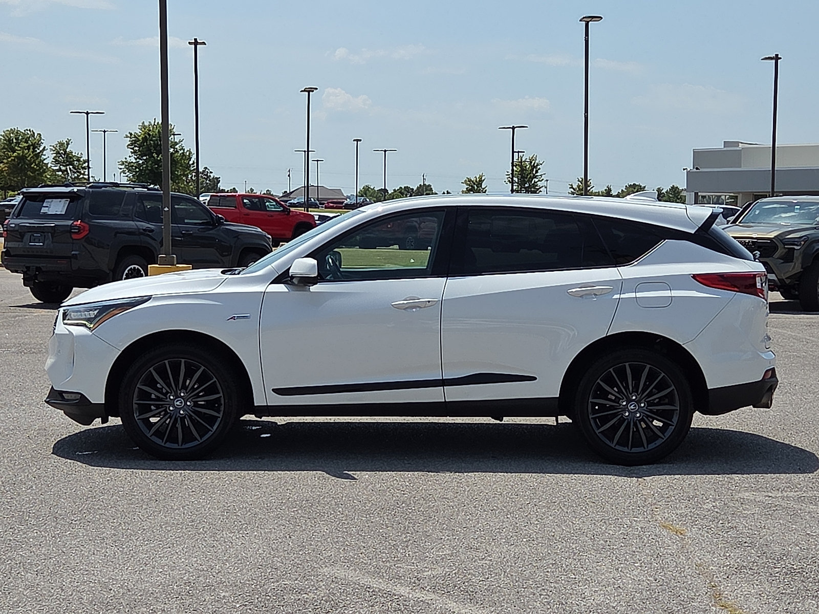 Used 2022 Acura RDX AWD image 3