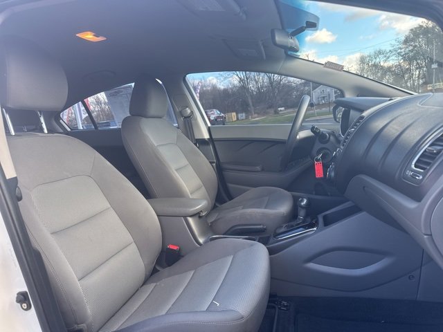 Used 2018 Kia Forte LX image 19