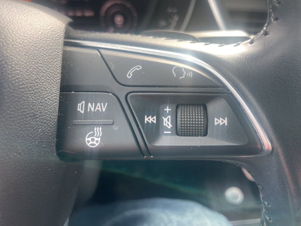 Used 2020 Audi Q5 e Premium Plus w/ Premium Plus Package image 22