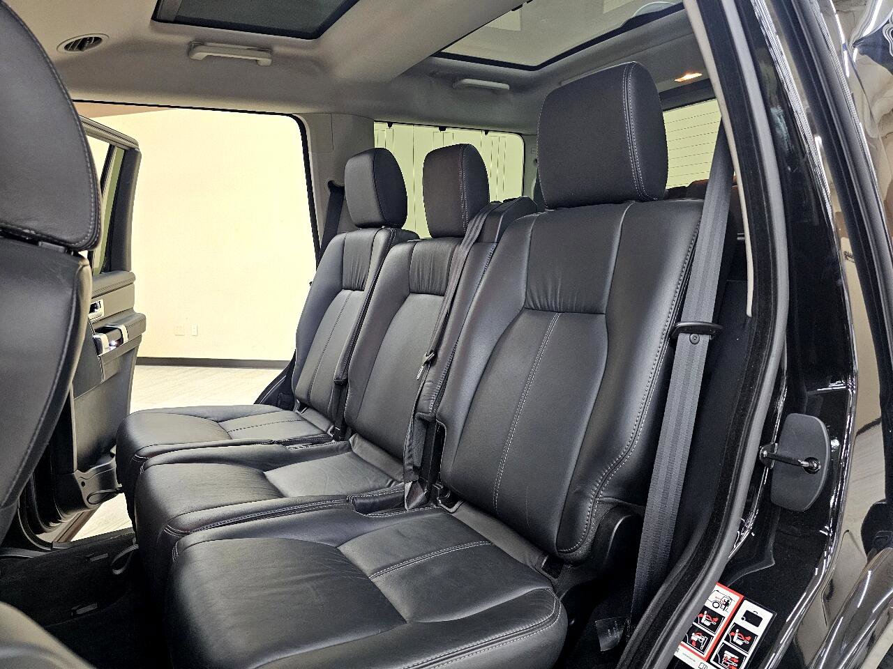 Used 2016 Land Rover LR4 HSE LUX image 24