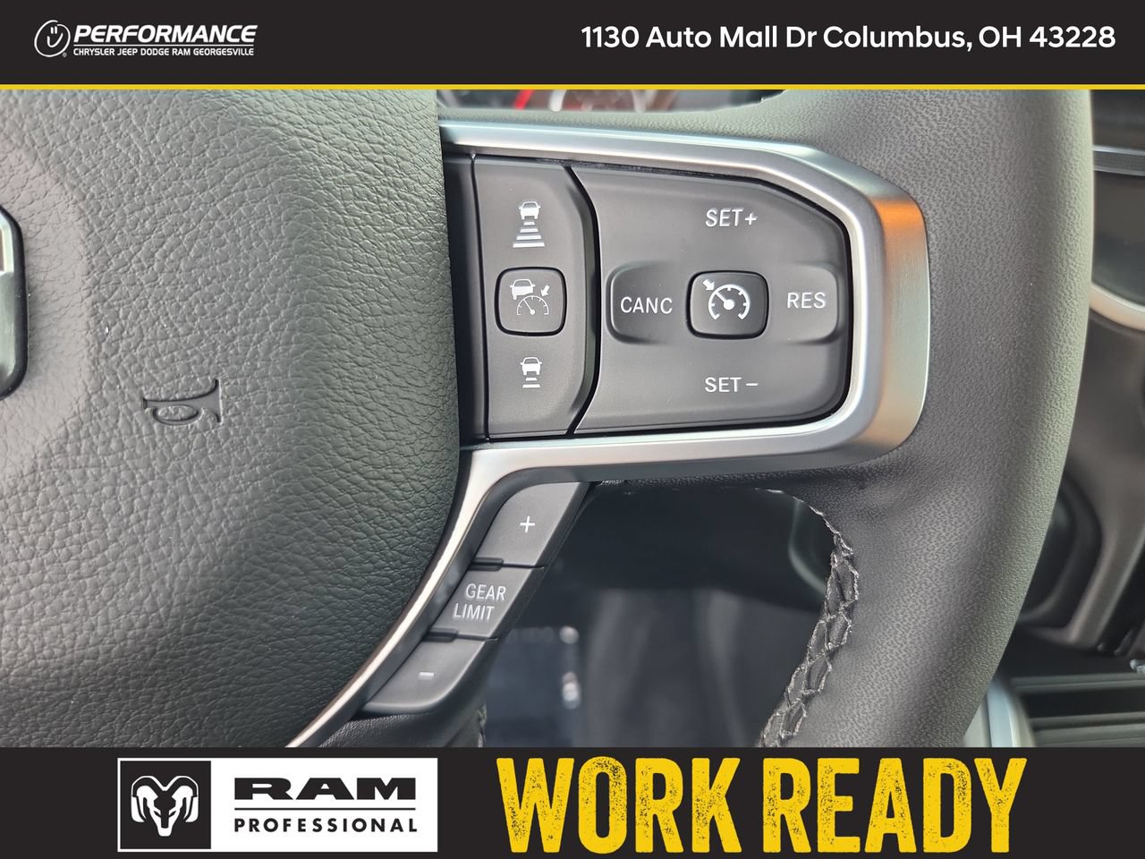 New 2026 RAM 2500 Big Horn AWD/4WD image 32