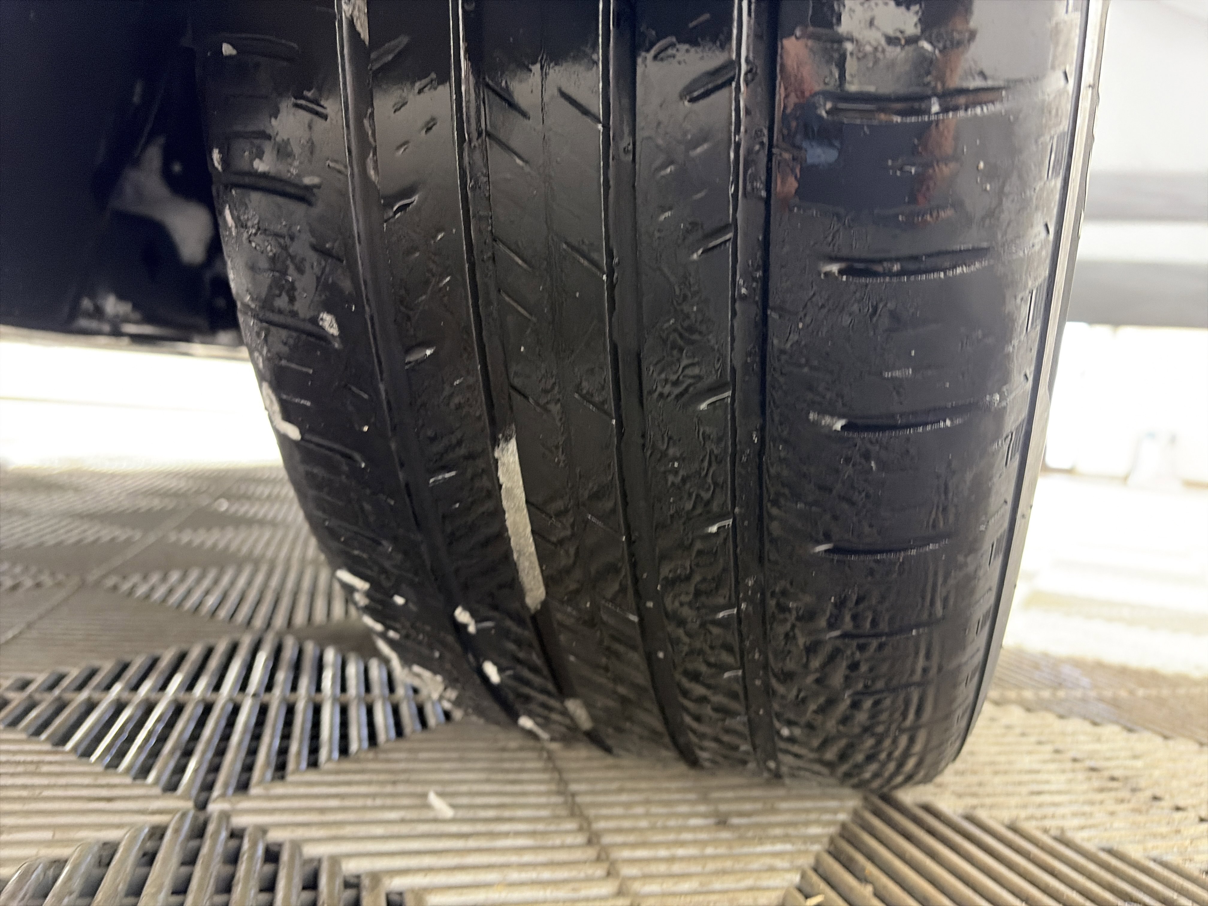 Used 2021 Buick Encore GX Select w/ Sport Touring Package image 12