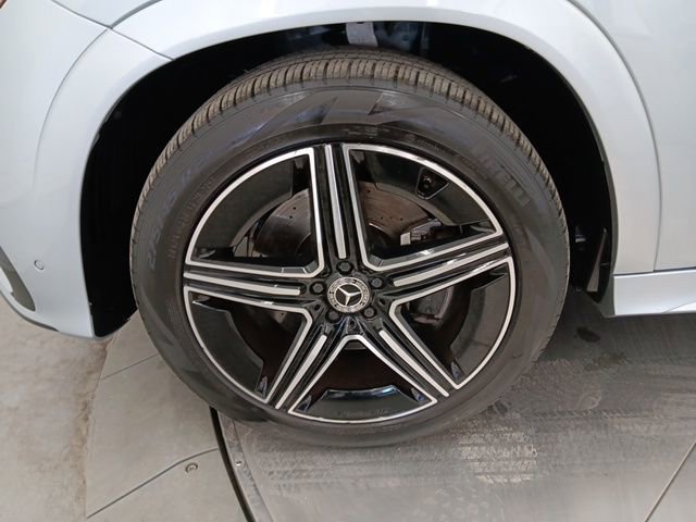Used 2024 Mercedes-Benz GLE 350 4MATIC w/ AMG Line Exterior image 7