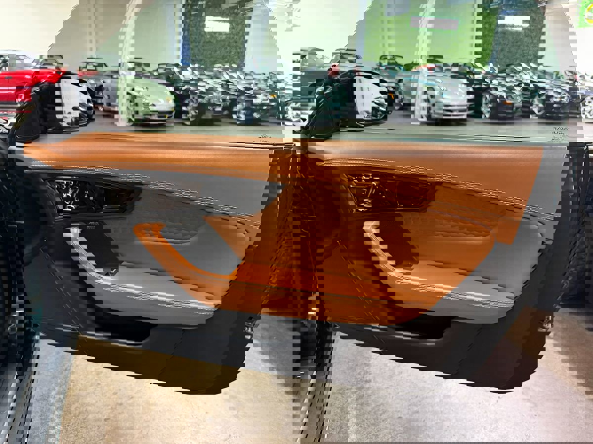 Used 2021 Jaguar F-TYPE R image 27