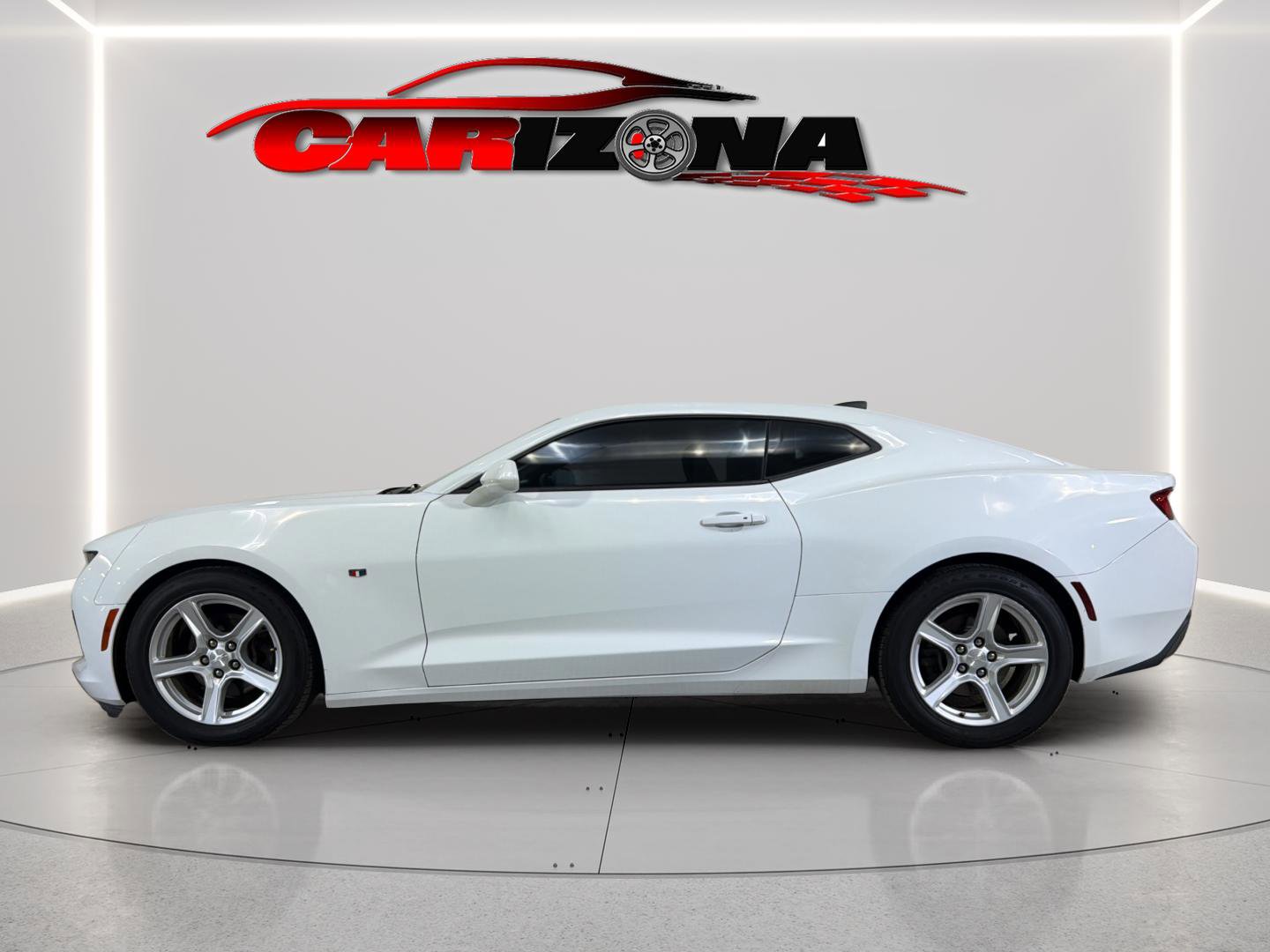 Used 2016 Chevrolet Camaro LT RWD image 6