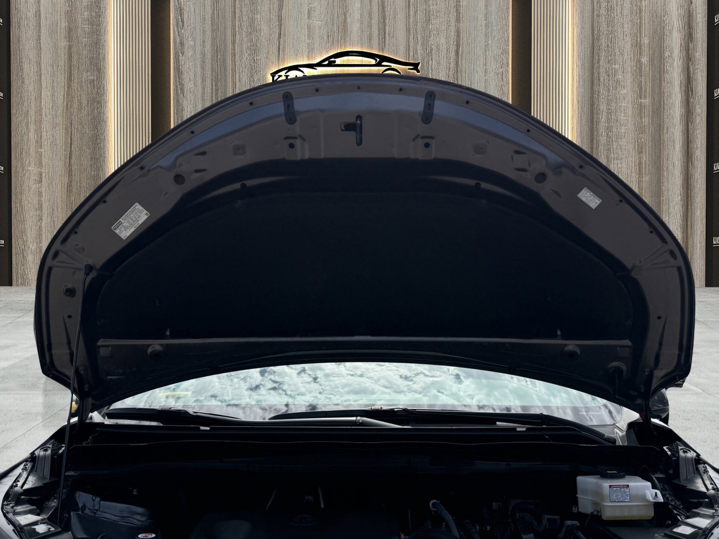 Used 2024 Toyota Sienna LE image 19