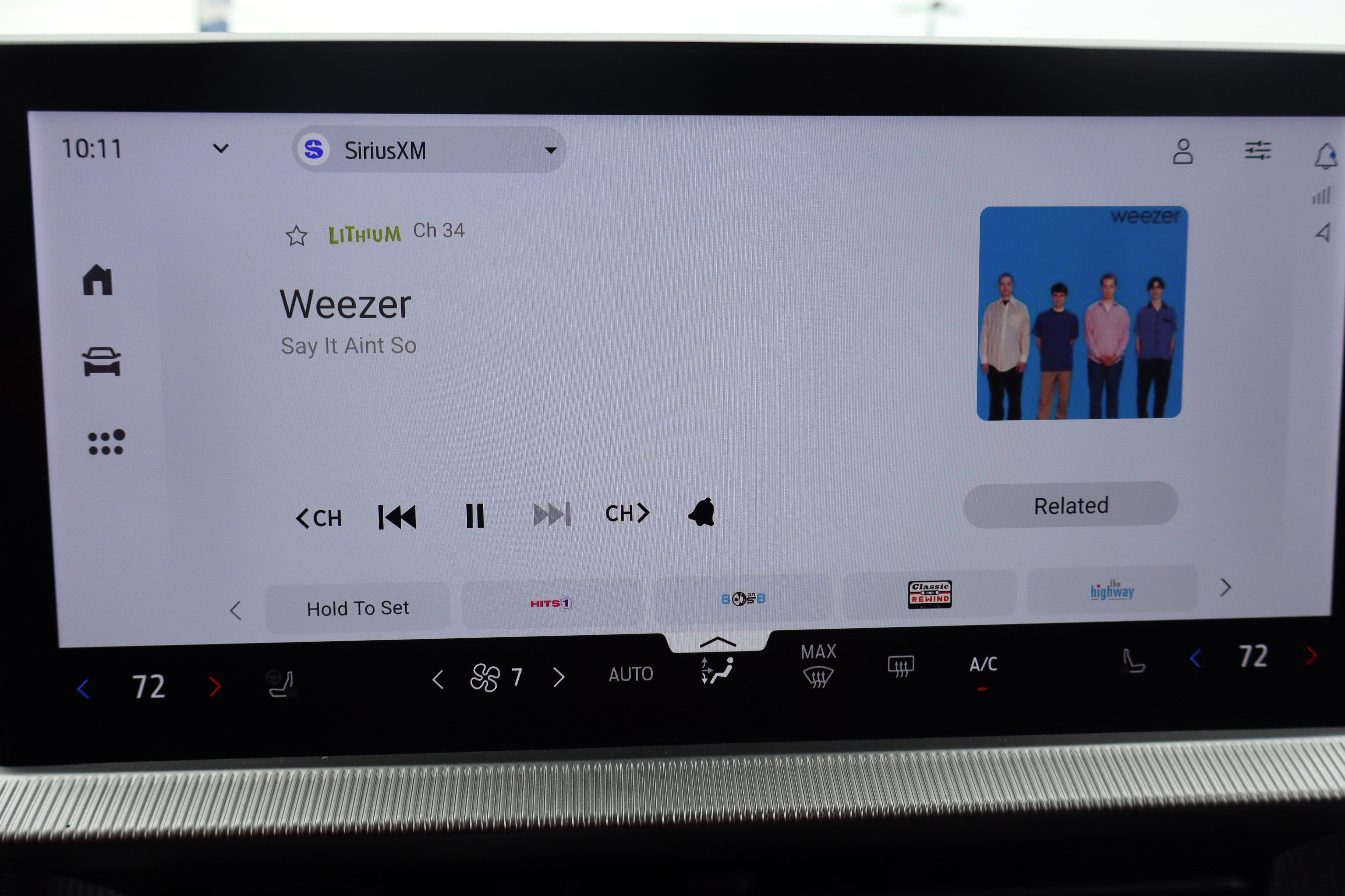 Used 2025 Ford Explorer ST-Line w/ ST-Line Street Pack AWD/4WD image 20