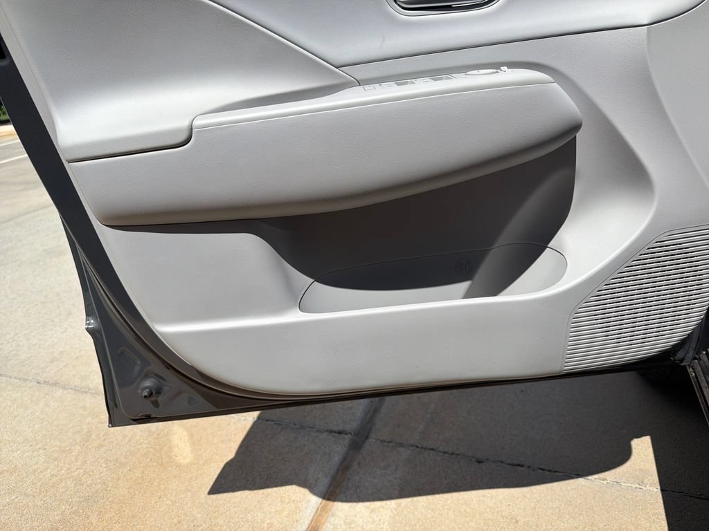 New 2026 Hyundai Kona SEL Premium FWD image 13