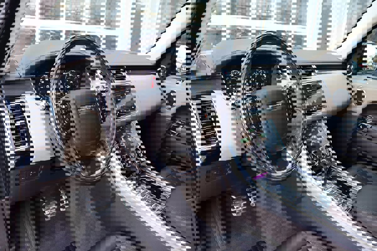 Used 2019 Land Rover Range Rover Sport Supercharged image 14