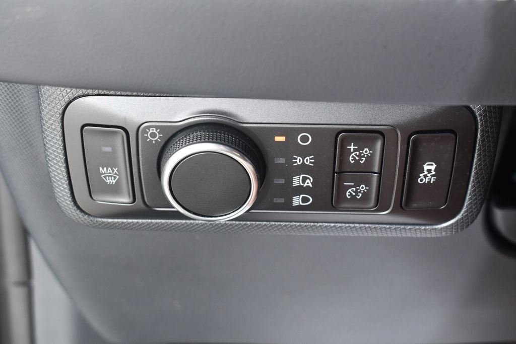 Used 2025 Ford Mustang Mach-E Premium AWD/4WD image 28