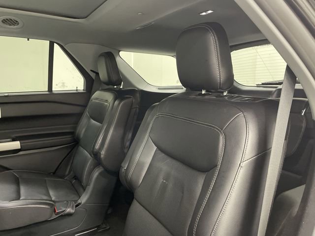 Used 2021 Ford Explorer Limited w/ Hybrid Equipment Group 310A image 18