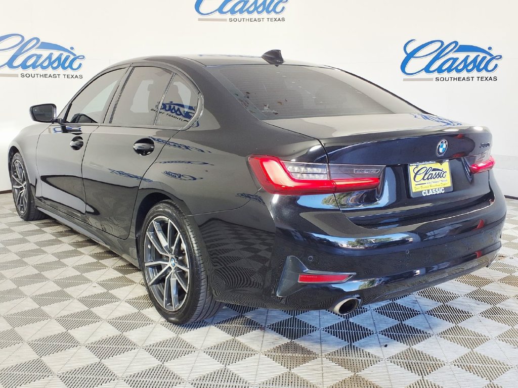 Used 2020 BMW 330i Sedan w/ Convenience Package RWD image 2