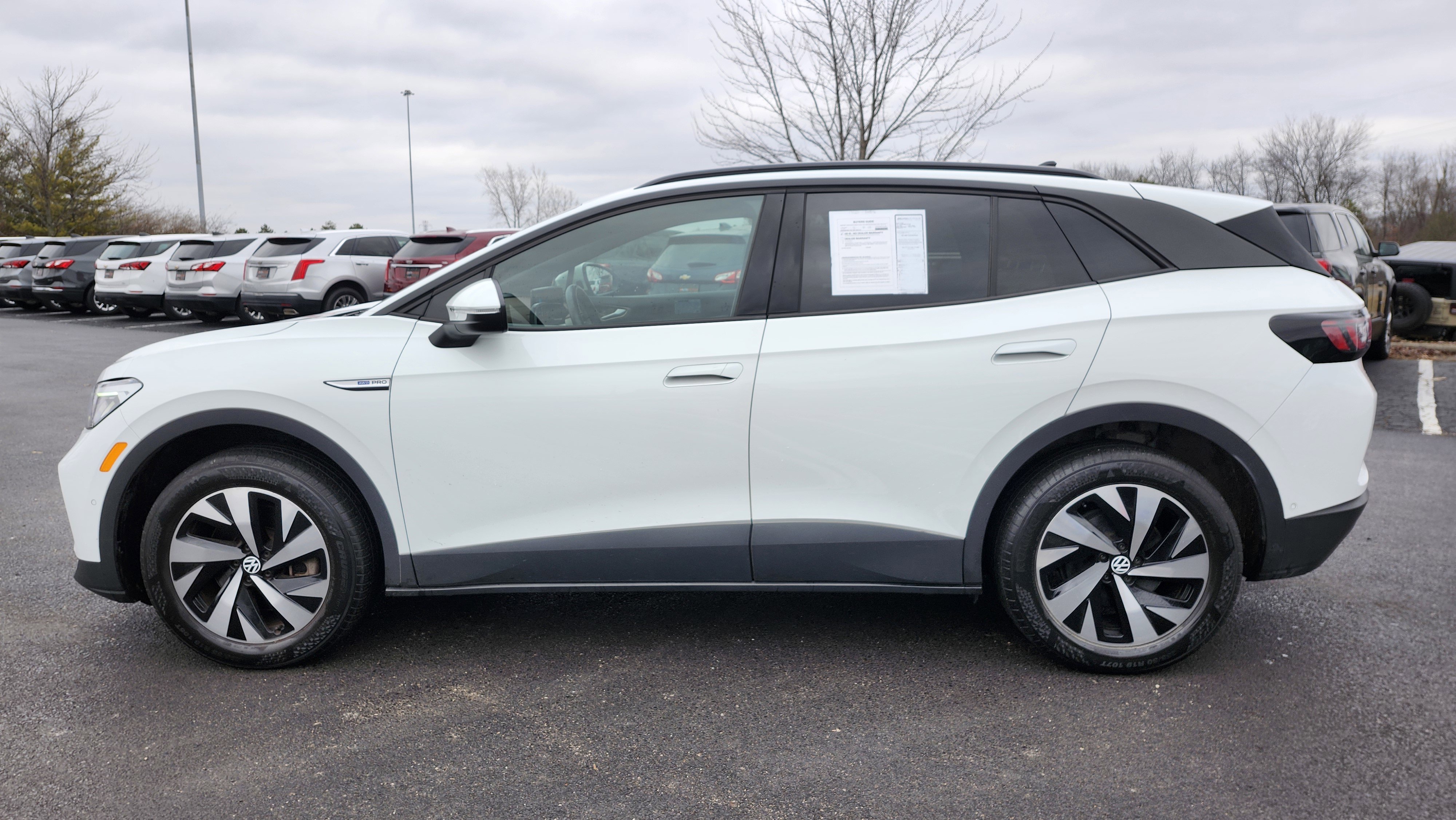 Used 2023 Volkswagen ID.4 Pro image 13