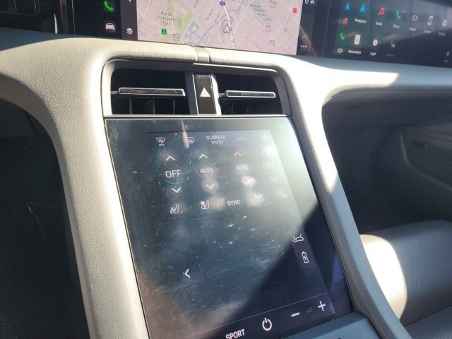 Used 2022 Porsche Taycan image 31