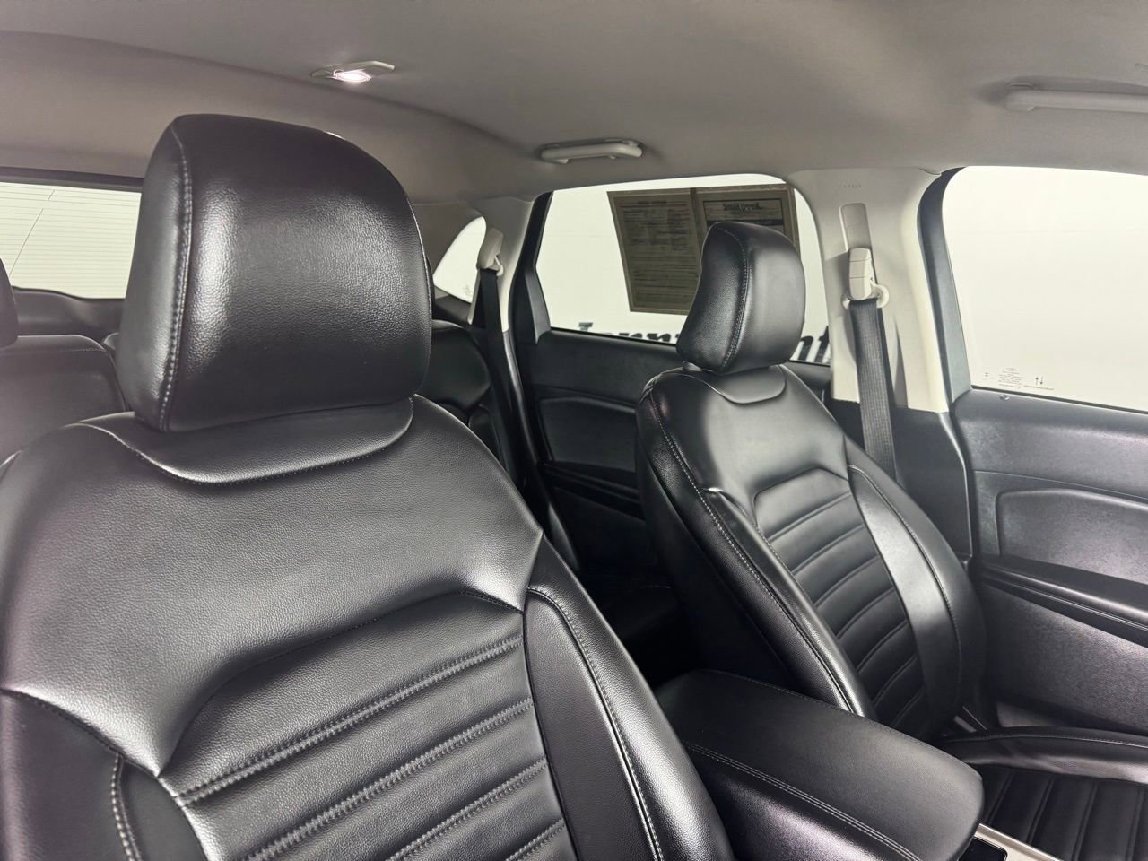 Used 2023 Ford Edge SEL image 31