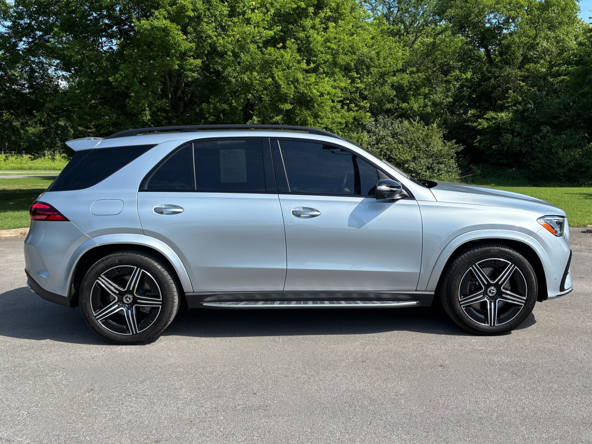 Used 2025 Mercedes-Benz GLE 450 4MATIC image 5