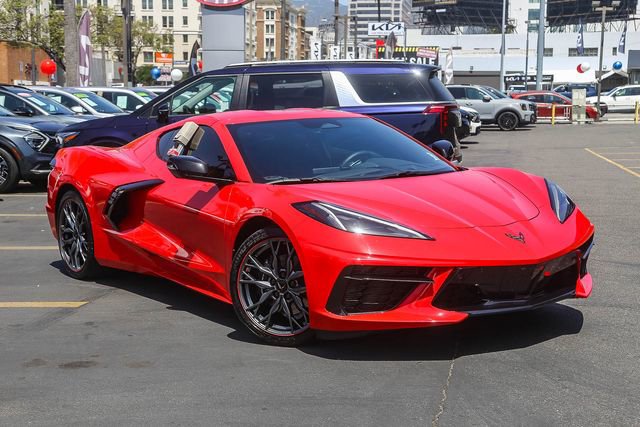 Used 2025 Chevrolet Corvette Stingray Preferred Cpe w/ Battery Protection Package RWD image 2