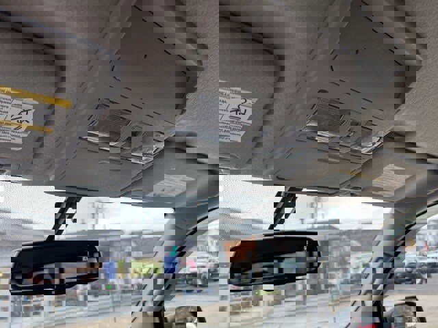 Used 2016 Nissan Frontier SV image 23